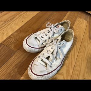 White Converse size 8